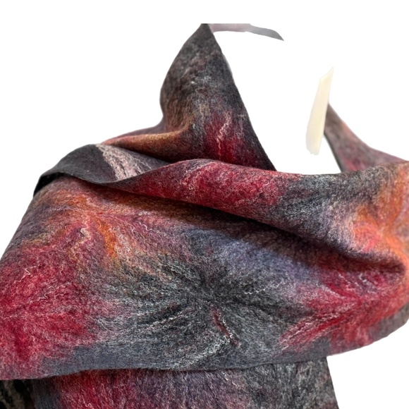 Elena Pozdeeva Hand Felted Scarf – Muskoka-Made Wool Art – New With Tags – 9"x72 - Picture 5 of 9